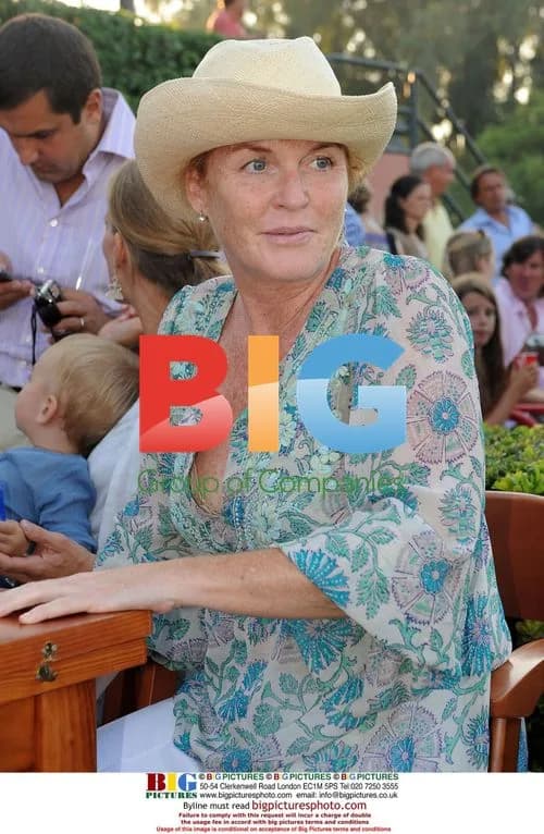 Sarah Ferguson with Princesses Beatrice and Eugenie