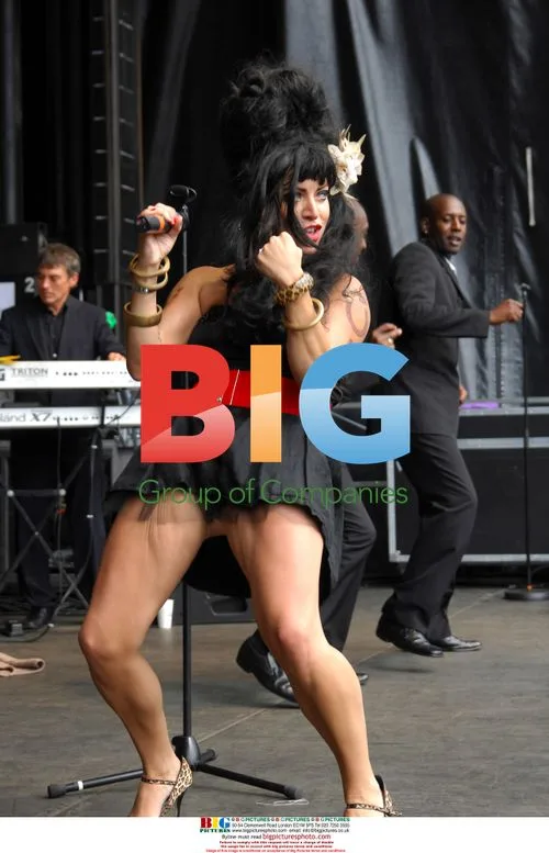 UK Amy Winehouse Tribute Band Performs