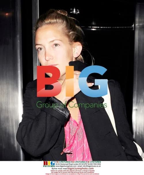 Kate Hudson Leaves Bar in Mayfair