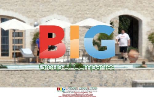 Madonna rests in French house before Nice show