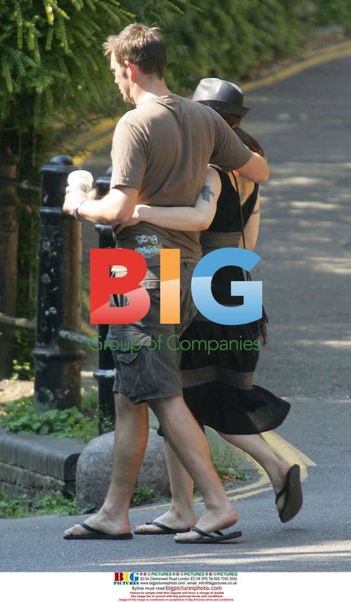 Mel C out for manicure and coffee