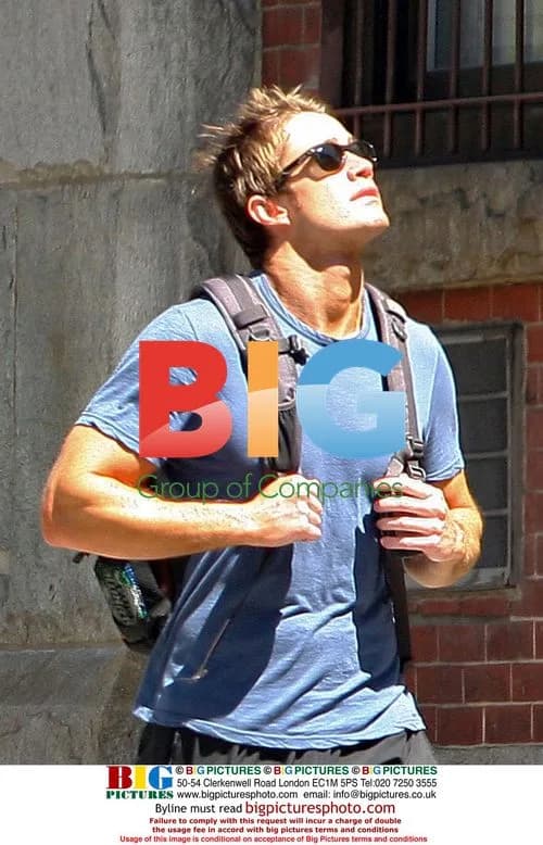 Actor Robert Buckley goes backpacking in Soho