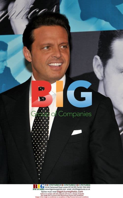 Luis Miguel Releases New Album