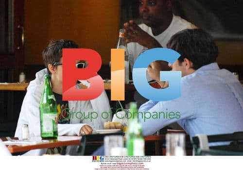 Samantha Ronson has lunch with brother Mark