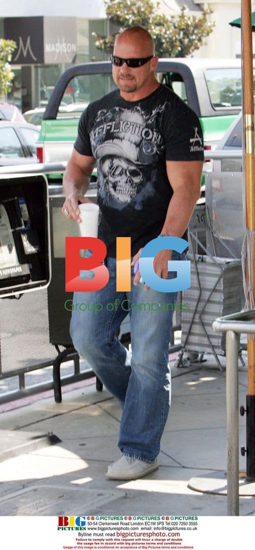 Steve Austin Seen Getting Coffee