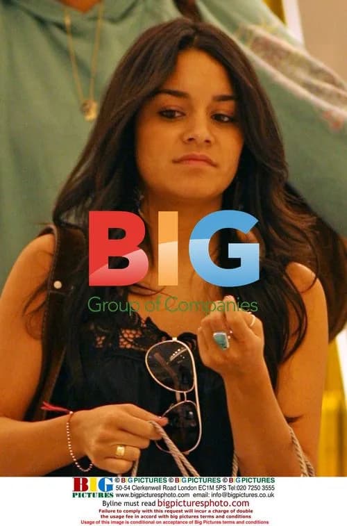 Vanessa Hudgens' Shopping Spree