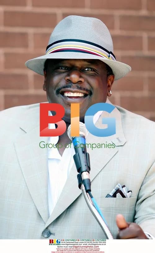 Cedric "The Entertainer" Kyles unveils star