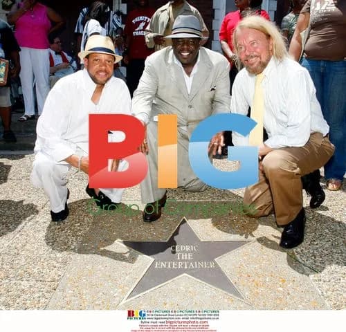 Cedric "The Entertainer" Kyles unveils Walk of Fame star
