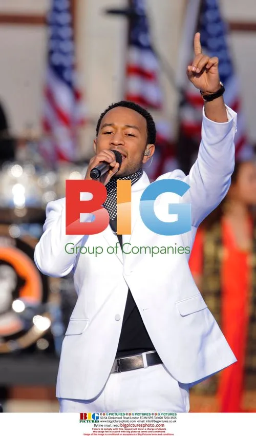 John Legend performs at 2008 DNC convention