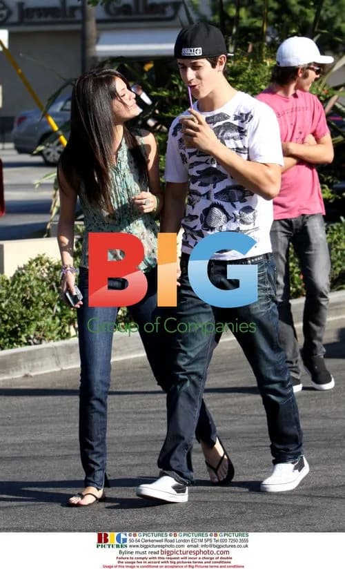 Selena Gomez and boyfriend out for dinner