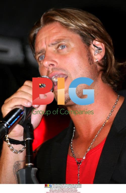 Top Gear Stars Turn on Blackpool Lights