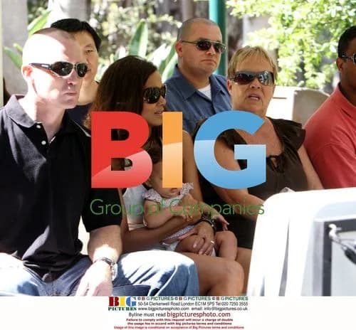Halle Berry takes baby Nahla to LA Zoo