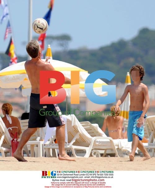 Didier Deschamps on holiday with family in Saint-Tropez