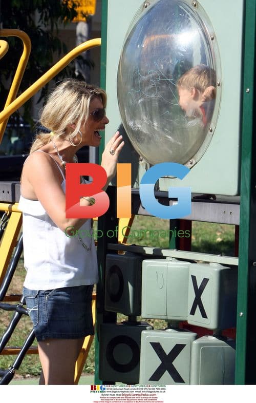 Dani Behr and Family Outing in Australia