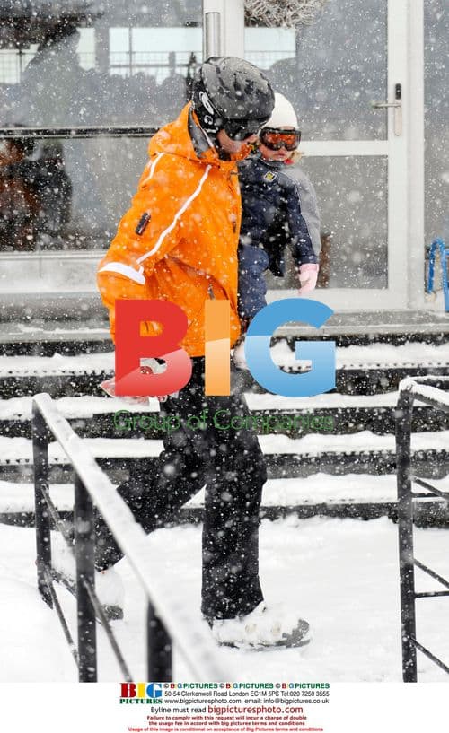 Princess Elena's family in the snow