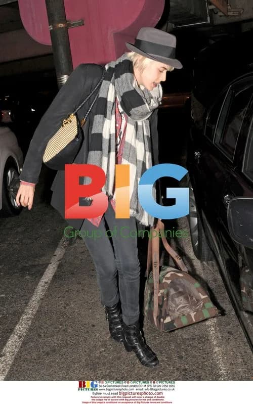Agyness Deyn and Albert Hammond Jr at LAX