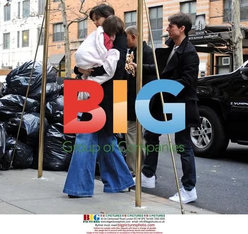 Tom Cruise and Katie Holmes with Suri