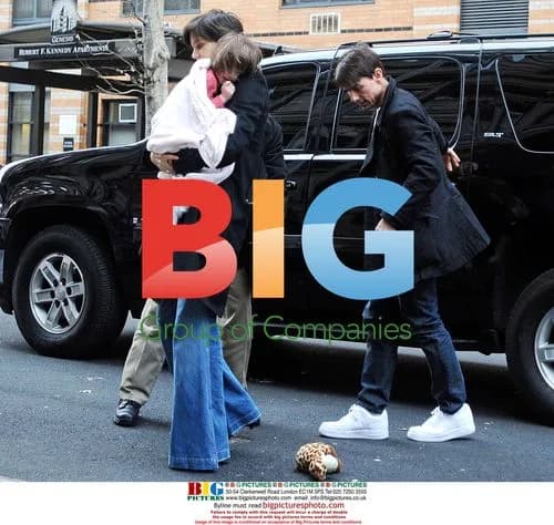 Tom Cruise and Katie Holmes with Suri