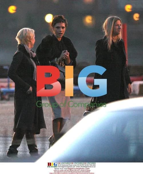 Victoria Beckham Flies into London Heliport