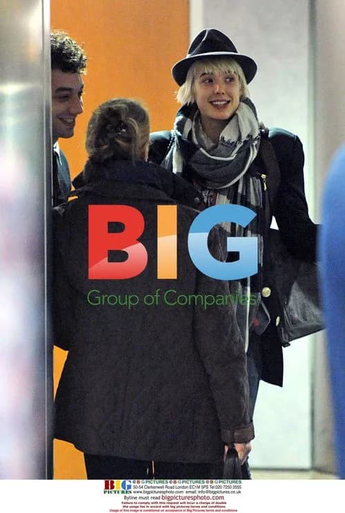 Agyness Deyn and Albert Hammond Jr. at LAX
