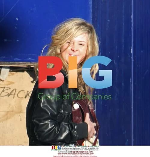 X Factor Finalists Leave for Rehearsals