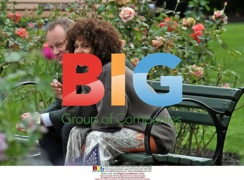 Halle Berry and Stellan Skarsgrd on set of Frankie and Alice