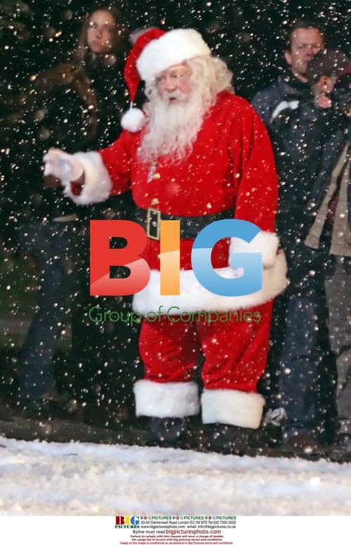 George Wendt as Santa Claus on Santa Buddies set