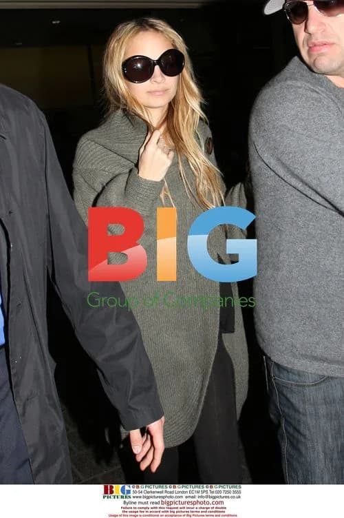 Nicole Richie at Los Angeles Airport