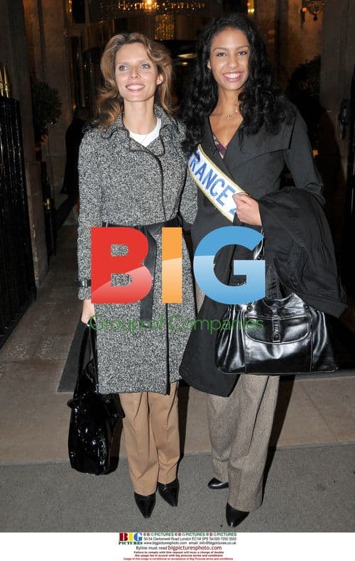 Miss France 2009 Chloé Mortaud