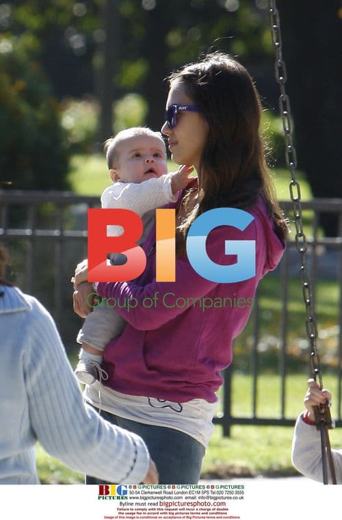 Jessica Alba and daughter Honor at Coldwater Canyon Park