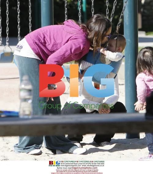 Jessica Alba and daughter Honor at park
