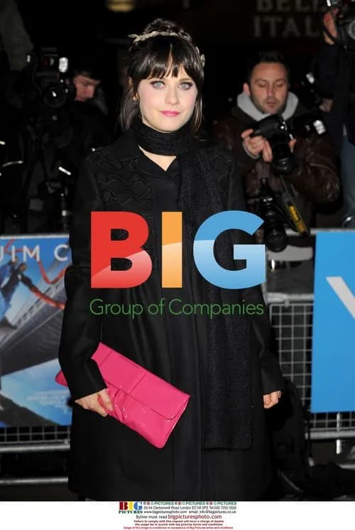 Zooey Deschanel at "Yes Man" Premiere