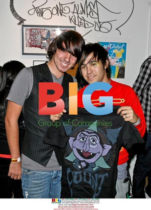 Pete Wentz at Travis Mccoy's art exhibit