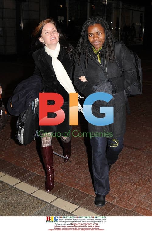 Tracy Chapman spotted with mystery woman