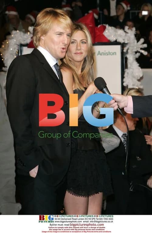 Jennifer Anniston & Owen Wilson at "Marley and Me" Premiere