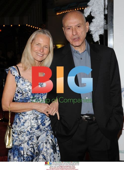 Alan Arkin & wife at "Marley & Me" premiere