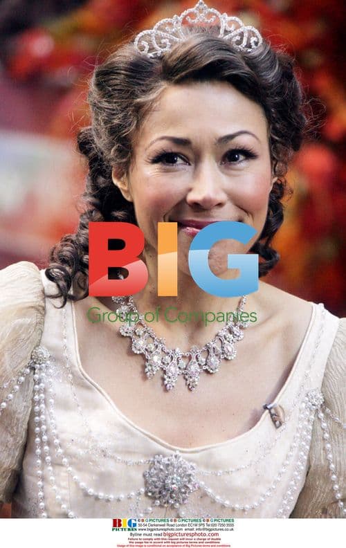 Ann Curry celebrates Halloween on "Today Show"