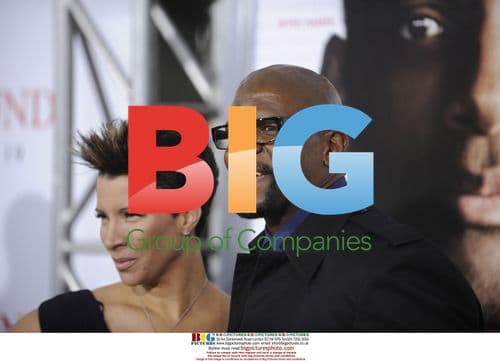 Terry Crews attends "Seven Pounds" premiere