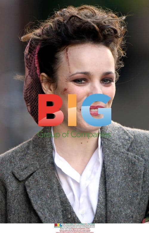 Sherlock Holmes Cast on Location in London