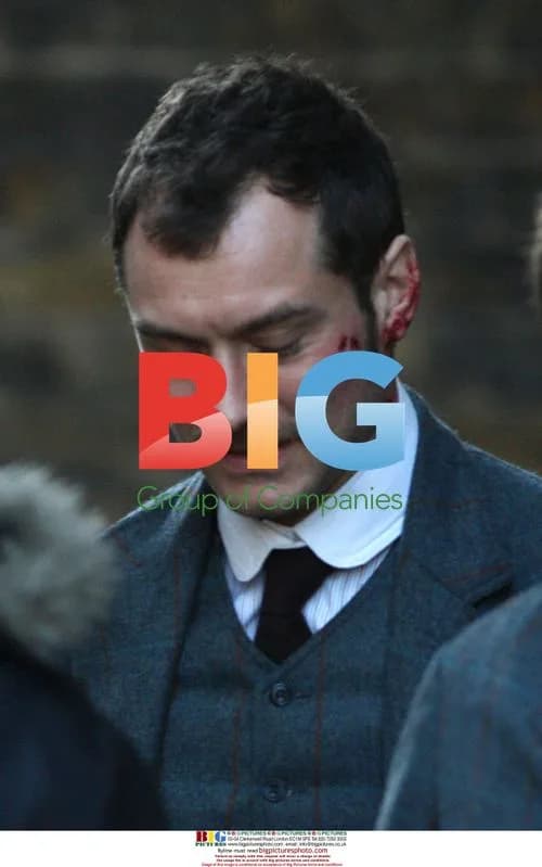 Sherlock Holmes Cast on Location