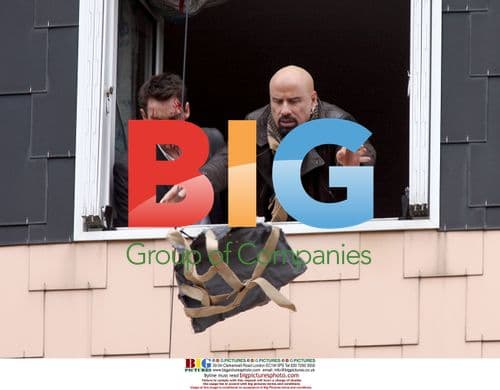 Travolta and Meyers Filming 'From Paris With Love'