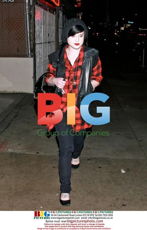 Lindsay Lohan leaving with Samantha Ronson