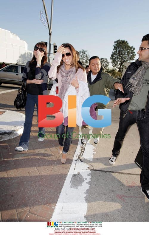 Eva Longoria walking in Los Angeles