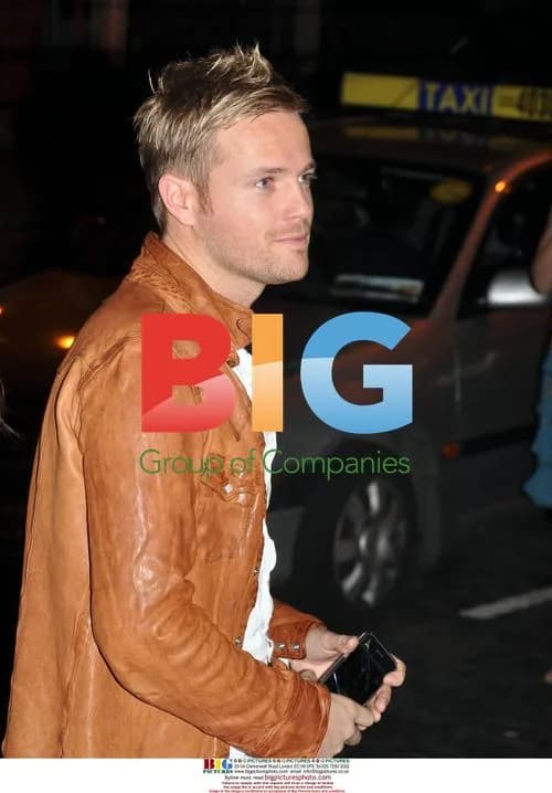 Nicky Byrne with Smashed iPhone