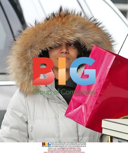 Halle Berry Gifts Crew for Movie