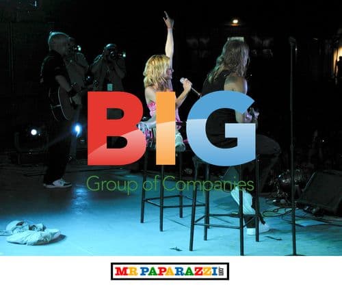 Brittany Murphy Performs on Tour in Iraq/Kuwait