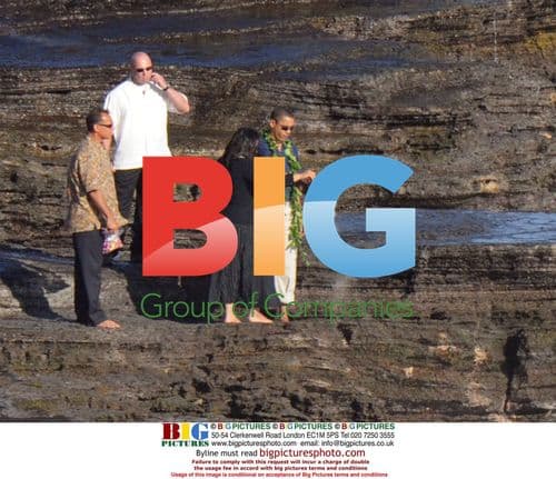 Obama Holds Memorial for Grandmother in Hawaii