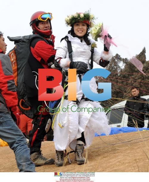 Couple's Romantic Paragliding Wedding