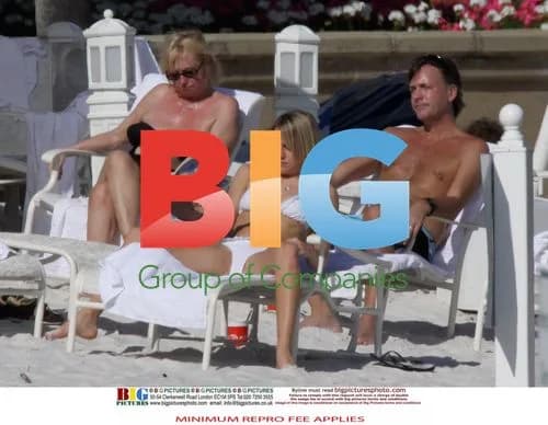 TV hosts Judy Finnigan and Richard Madeley on Florida beach