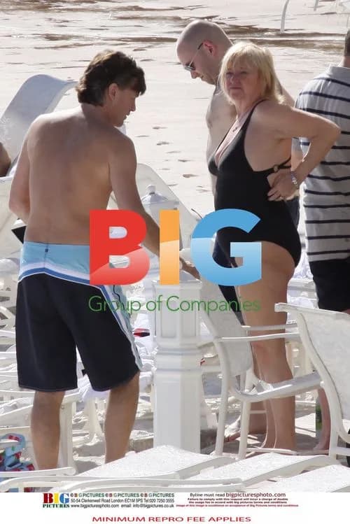 TV Hosts Judy Finnigan and Richard Madeley on Florida Beach